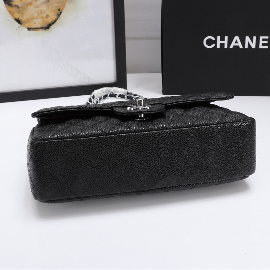 Bolsa CHN Classica detalhes Preto com prata 25cm