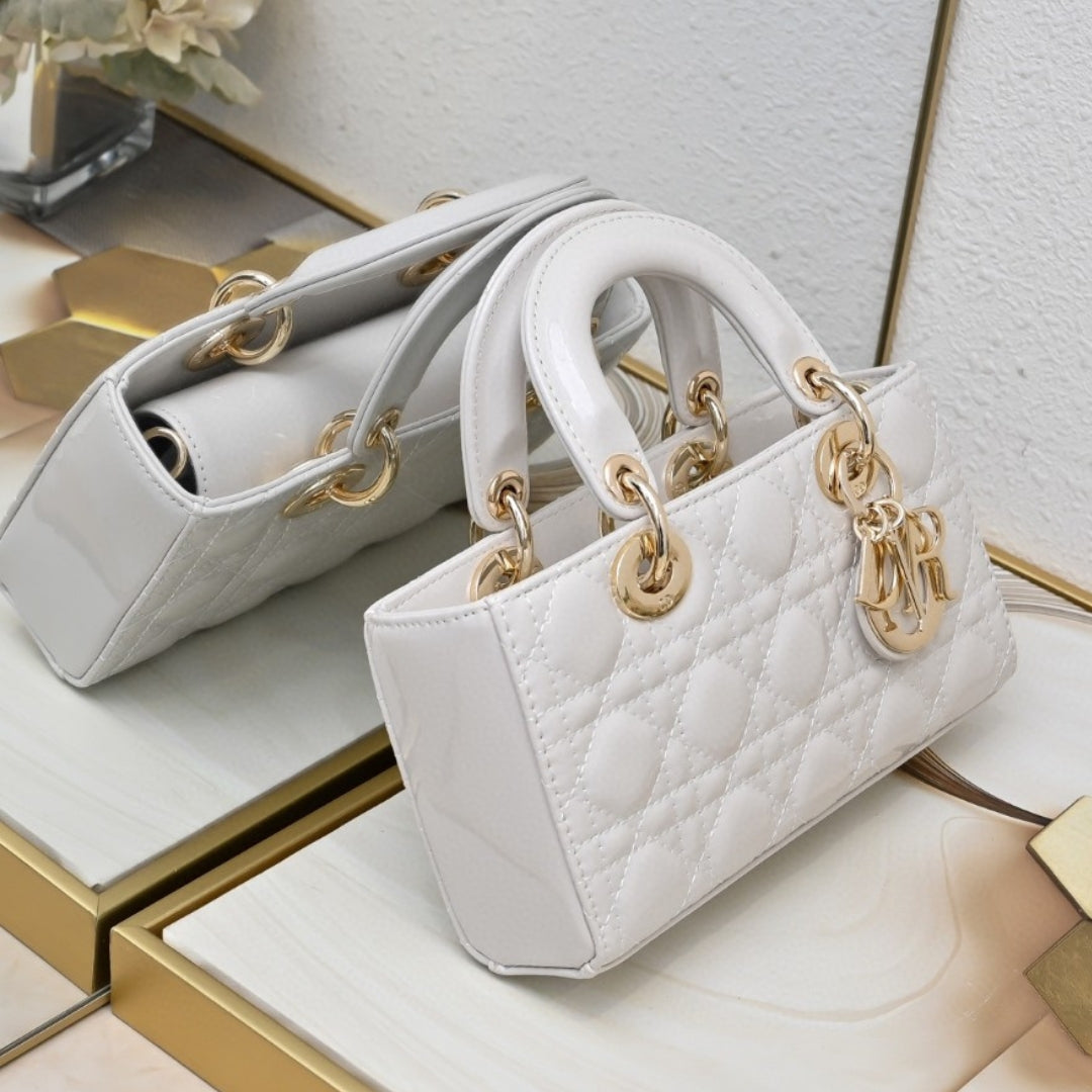 Bolsa Dio Lady Joy Pequena Verniz Branco 22cm