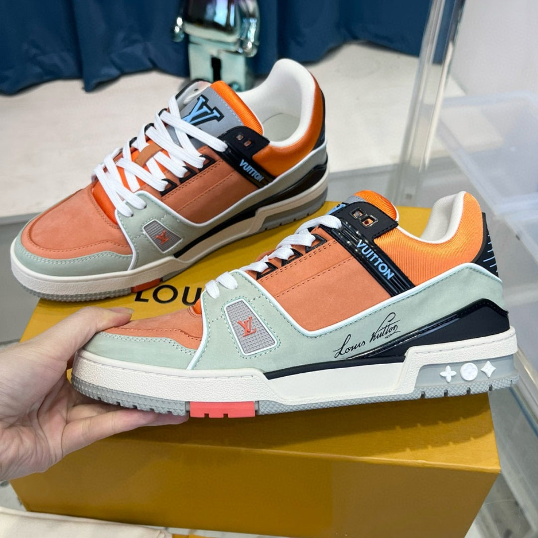 Tênis LV Trainer Cinza e Laranja