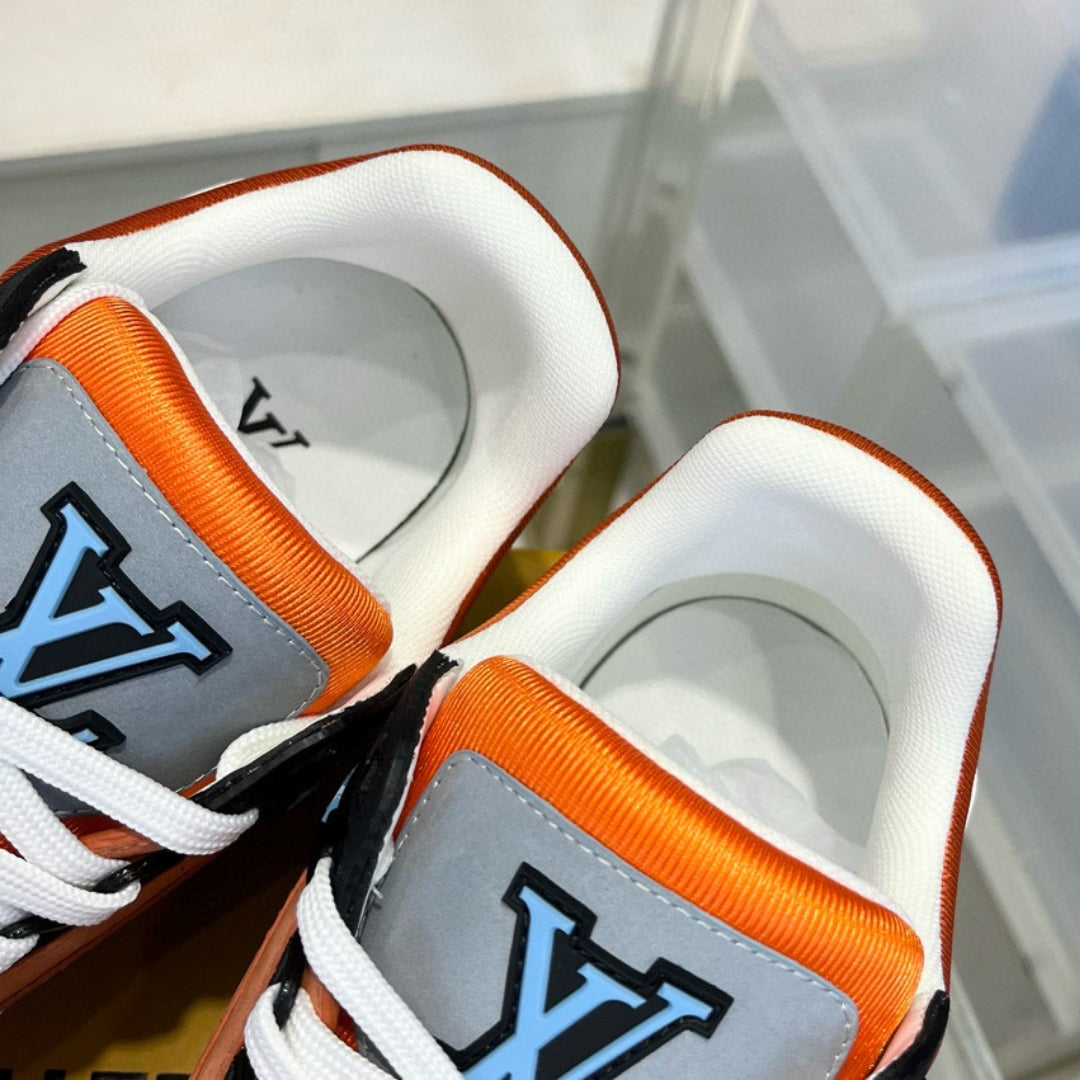 Tênis LV Trainer Cinza e Laranja