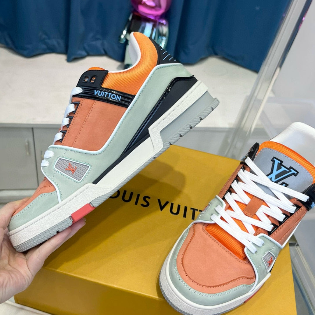 Tênis LV Trainer Cinza e Laranja