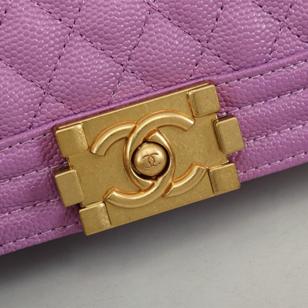 Bolsa CHN Boy Roxo claro com Dourado 25cm