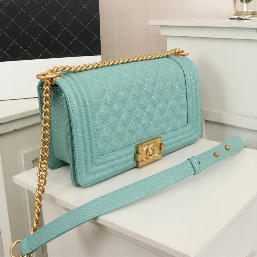 Bolsa CHN Boy Verde Claro com Dourado 25cm