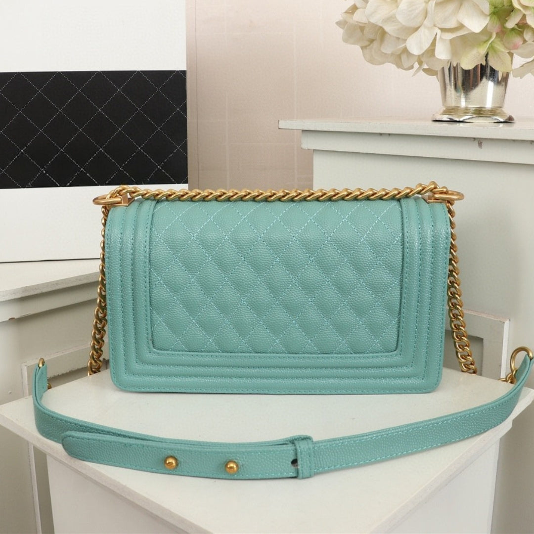Bolsa CHN Boy Verde Claro com Dourado 25cm