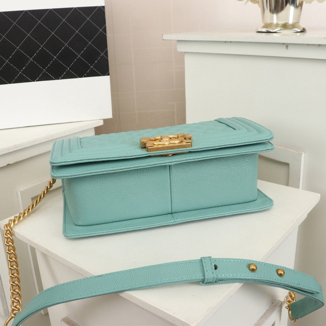 Bolsa CHN Boy Verde Claro com Dourado 25cm
