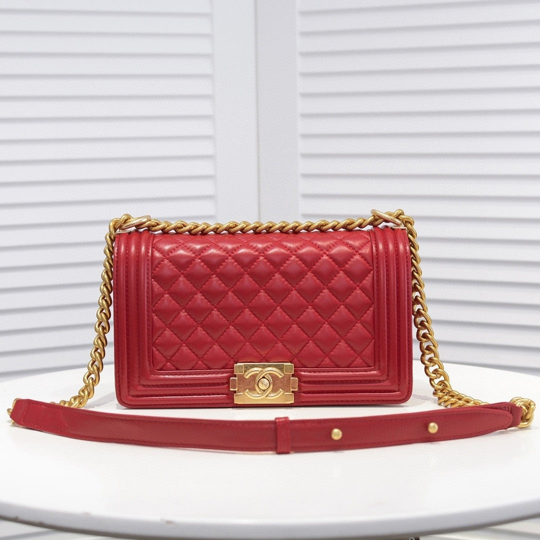 Bolsa CHN Boy Vermelho com Dourado 25cm