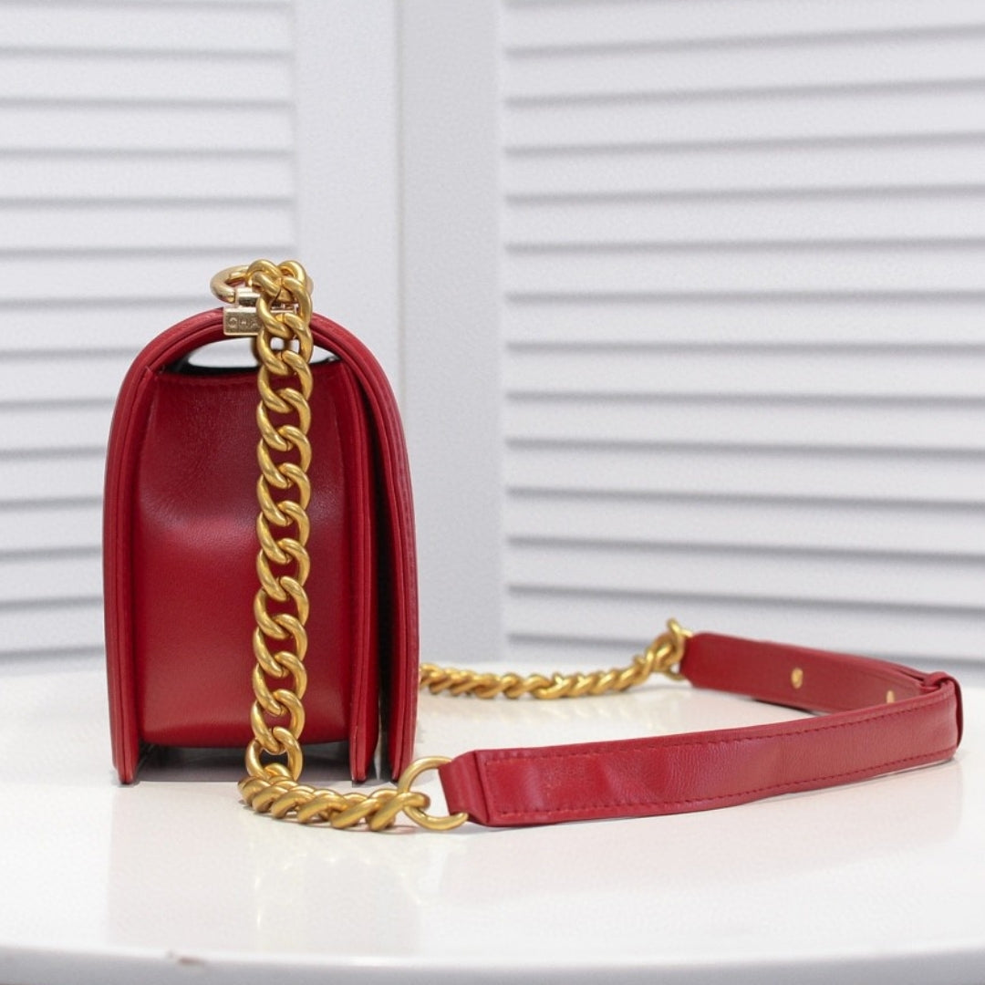 Bolsa CHN Boy Vermelho com Dourado 25cm