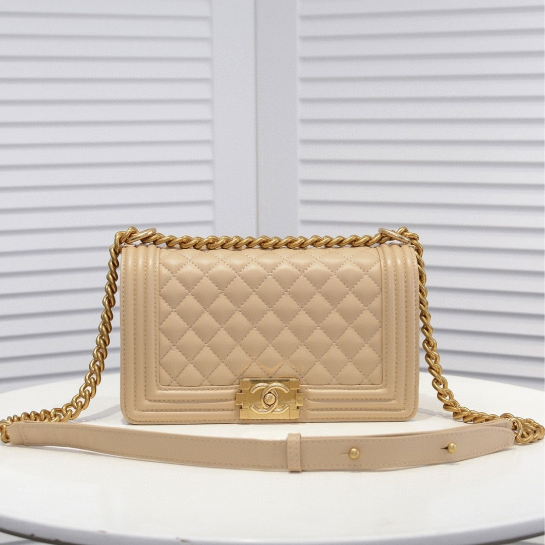 Bolsa CHN Boy Bege com Dourado 25cm