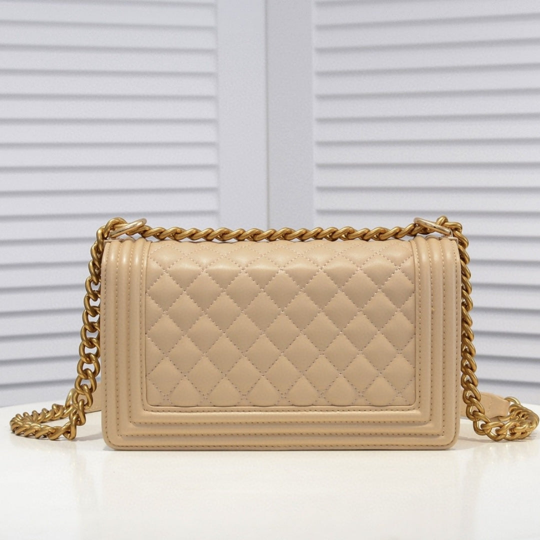Bolsa CHN Boy Bege com Dourado 25cm