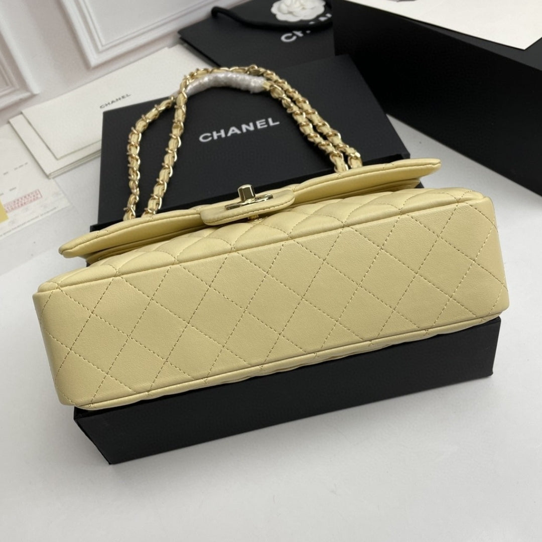 Bolsa CHN Classica Amarelo Claro com Dourado 25cm