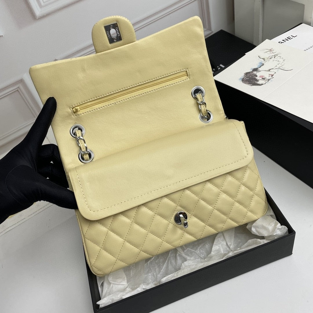 Bolsa CHN Classica Amarelo Claro com Prata 25cm