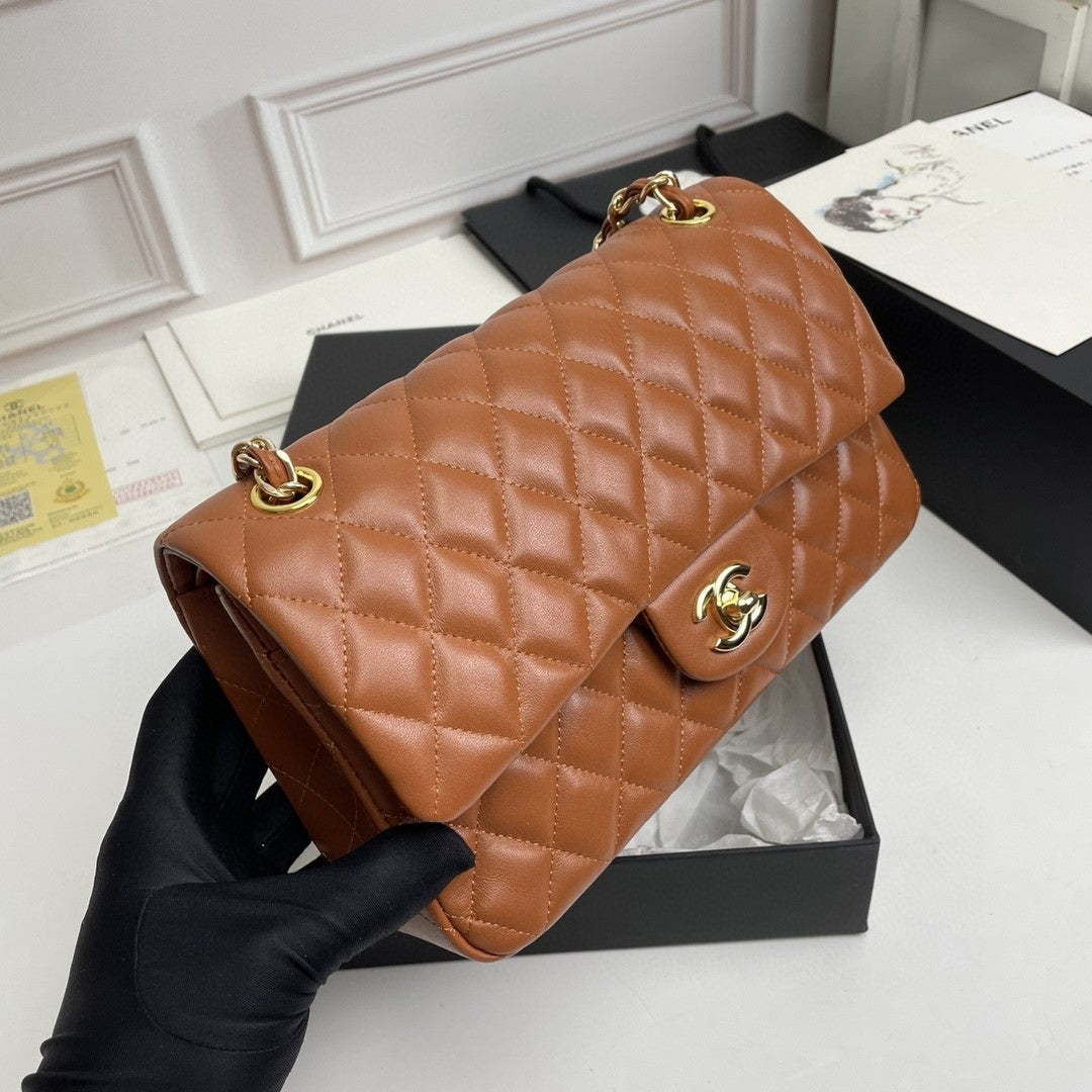 Bolsa CHN Classica Marrom com Dourado 25cm