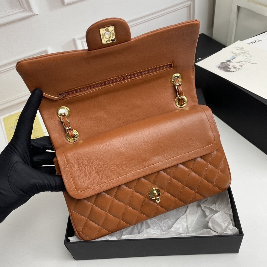 Bolsa CHN Classica Marrom com Dourado 25cm