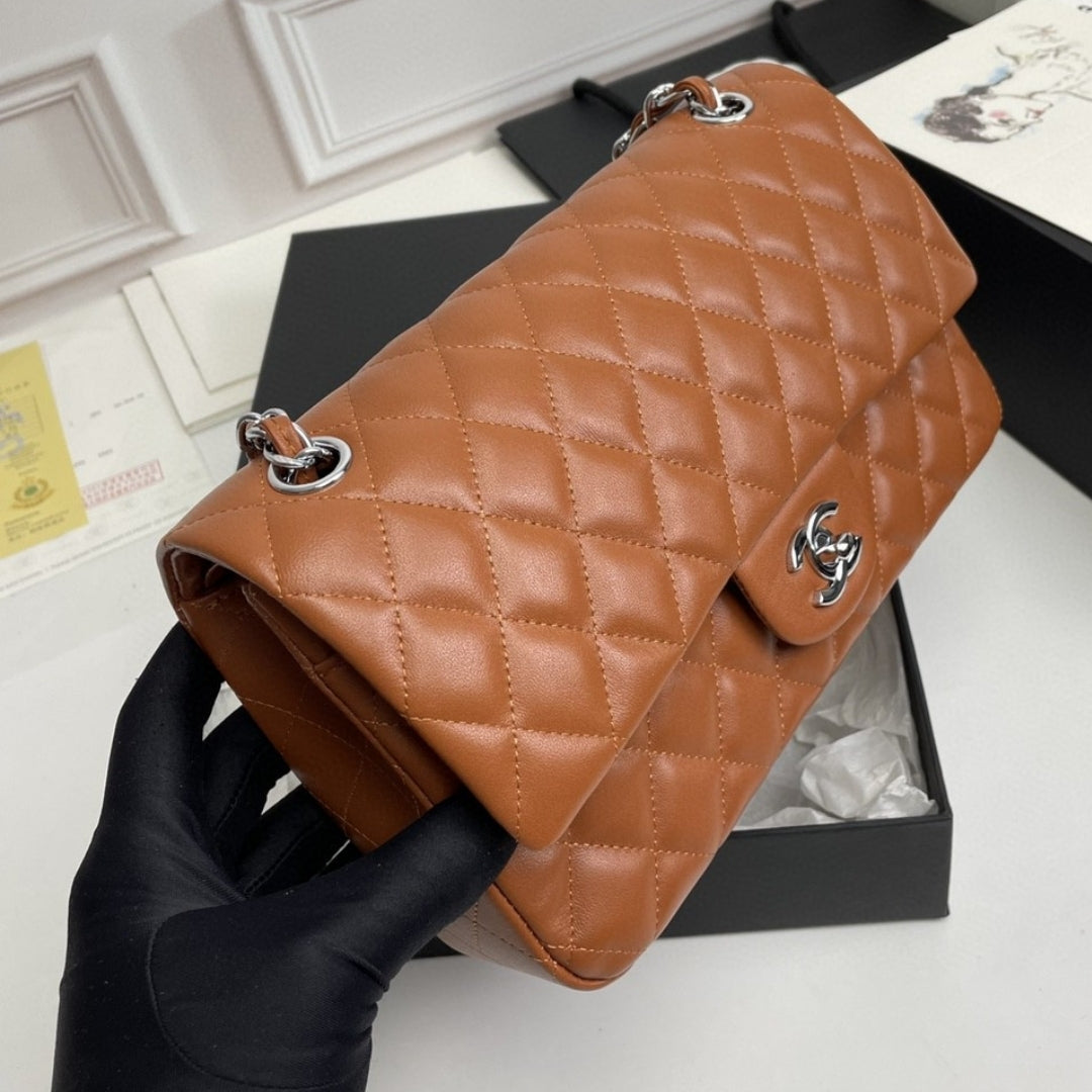 Bolsa CHN Classica Marrom com Prata 25cm