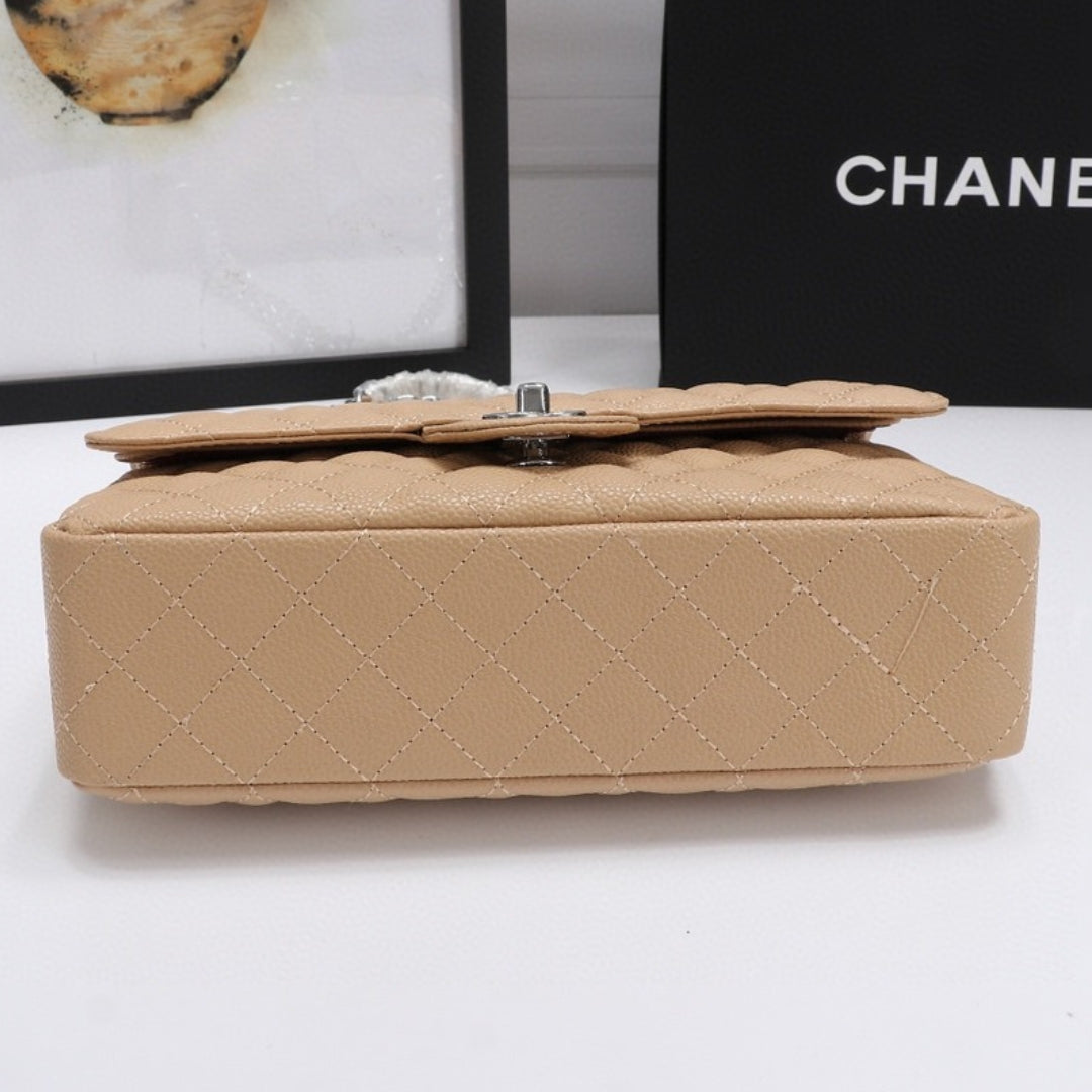 Bolsa CHN Classica detalhes Bege com prata 25cm