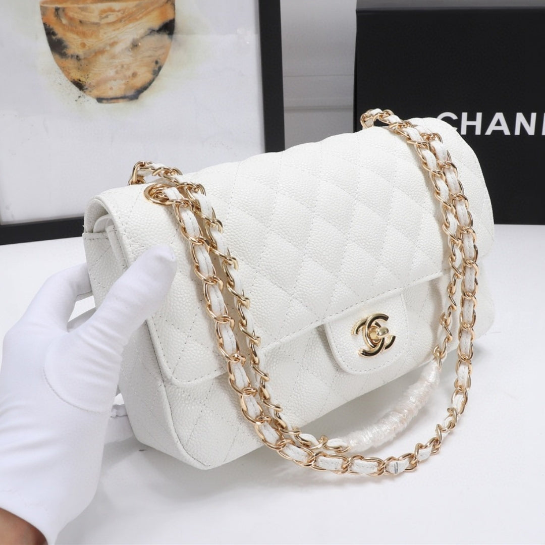 Bolsa CHN Classica detalhes Branco com Dourado 25cm