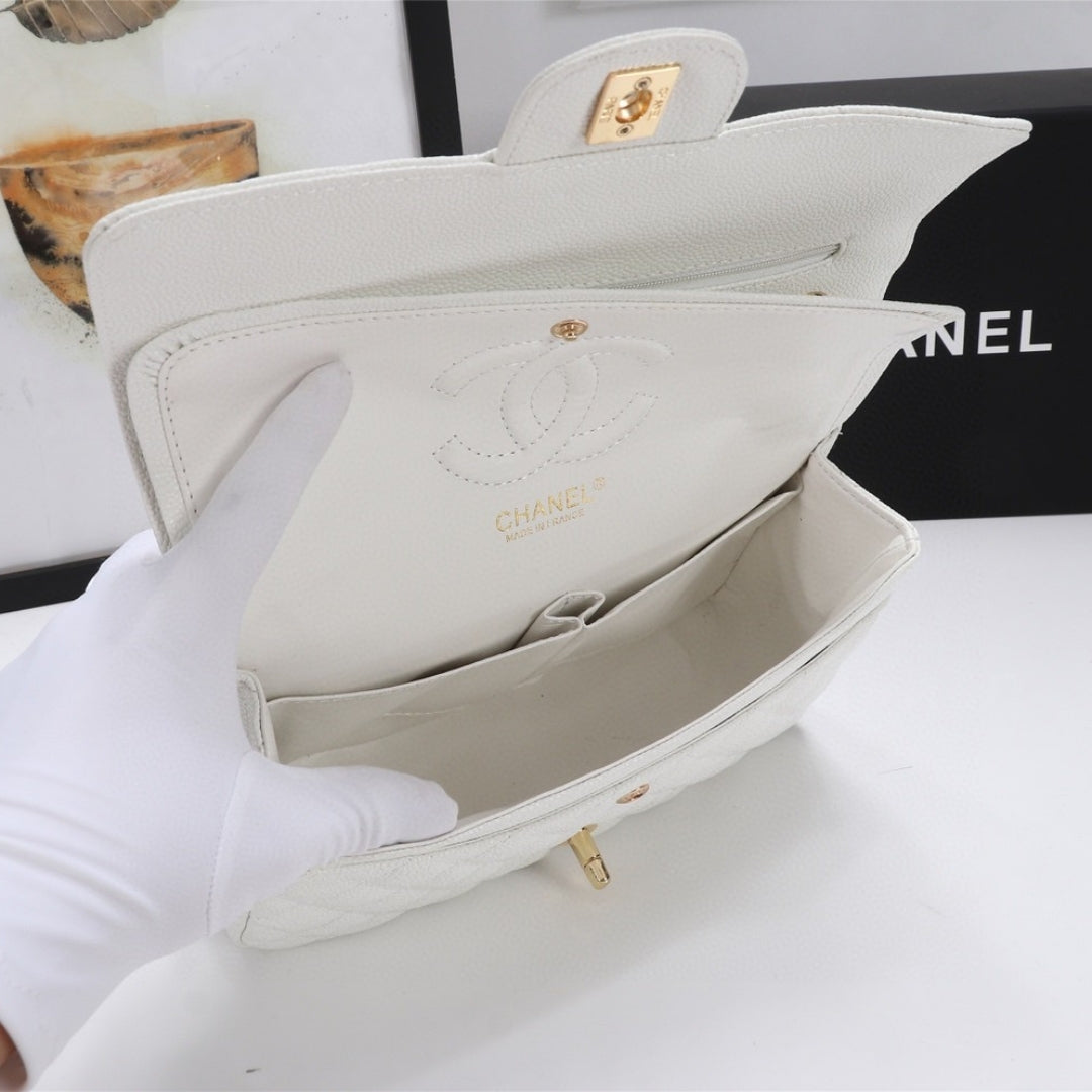 Bolsa CHN Classica detalhes Branco com Dourado 25cm