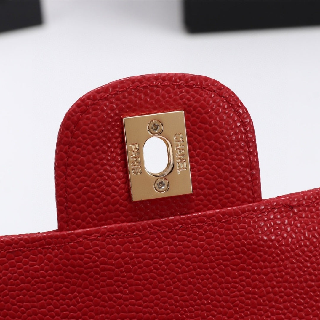 Bolsa CHN Classica detalhes Vermelho com Dourado 25cm