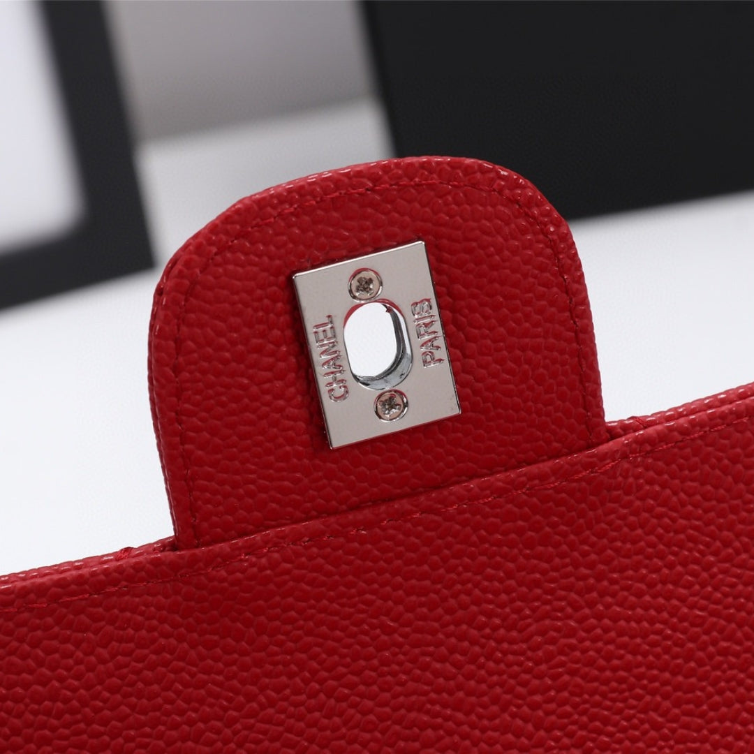 Bolsa CHN Classica detalhes Vermelho com prata 25cm