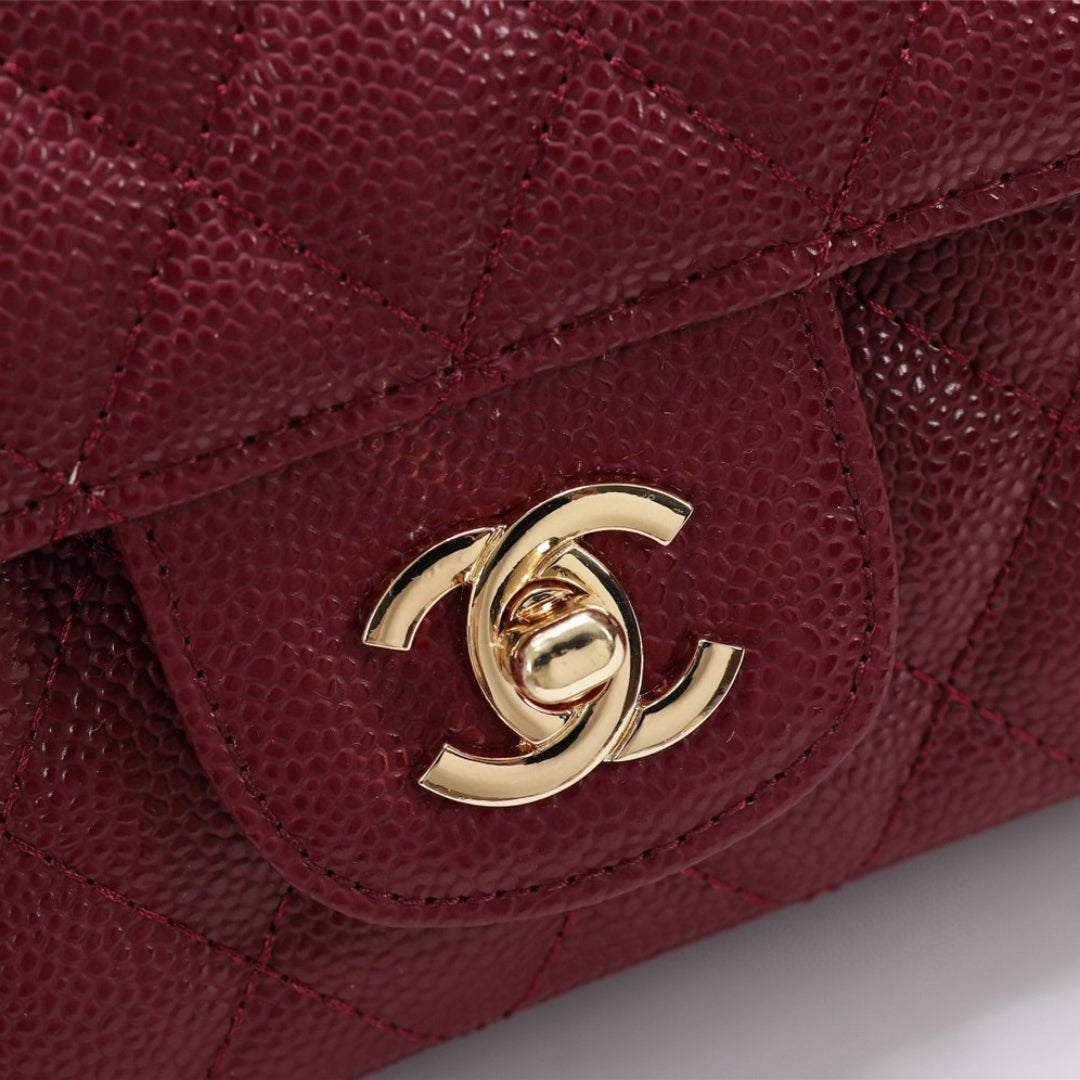 Bolsa CHN Classica detalhes Vinho com Dourado 25cm