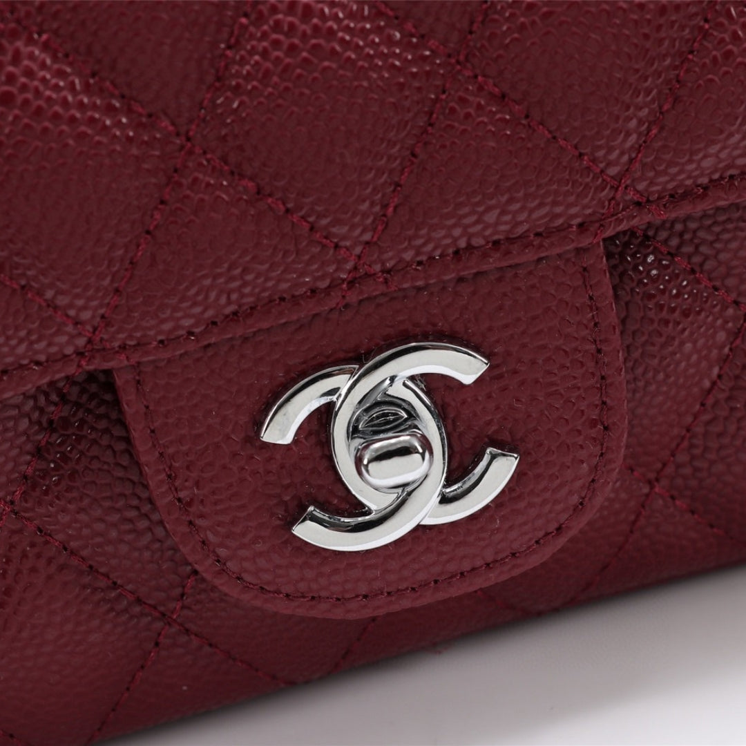 Bolsa CHN Classica detalhes Vinho com prata 25cm
