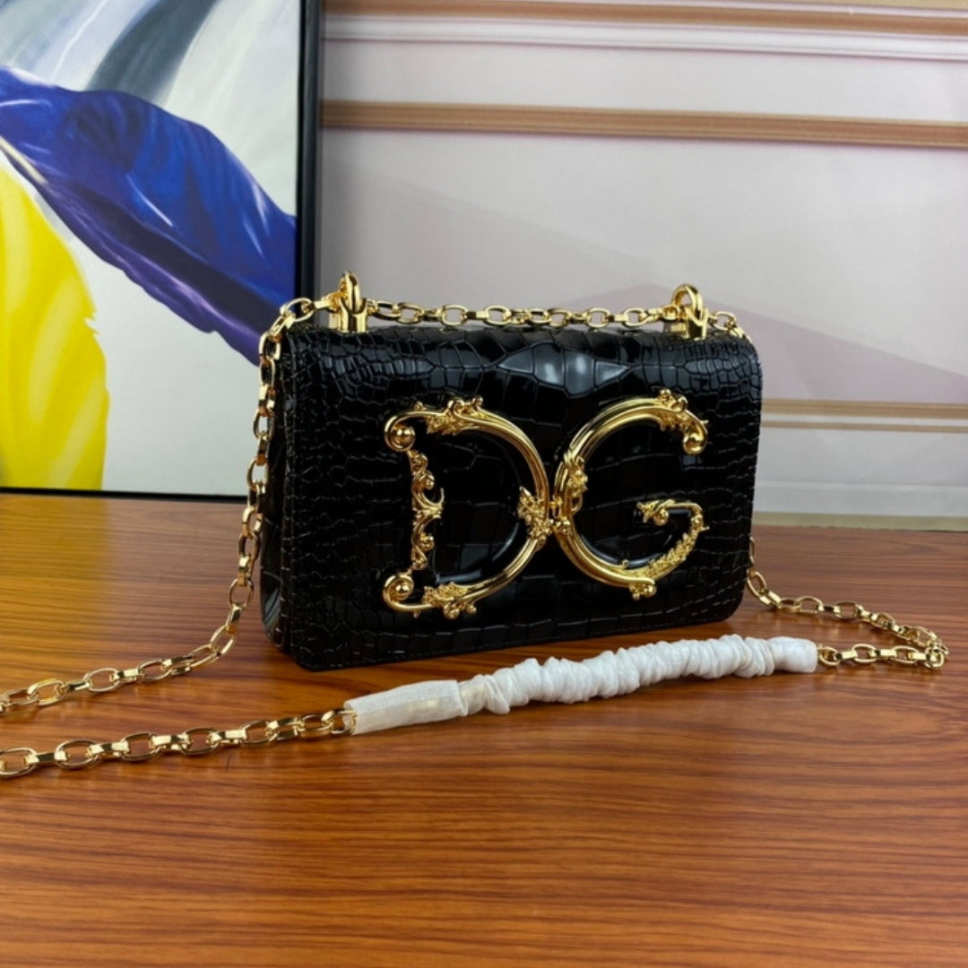 Bolsa DG tiracolo Girls Preto com detalhes 21cm