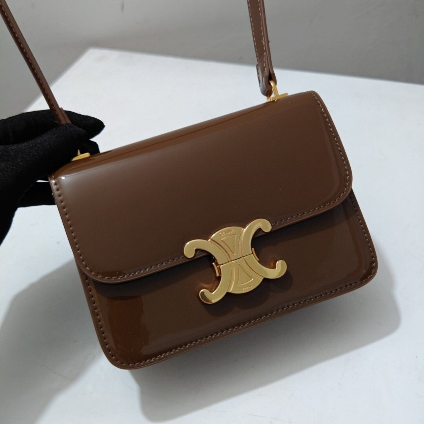 Bolsa CLNE Garance Teen pequena Marrom 18,5cm