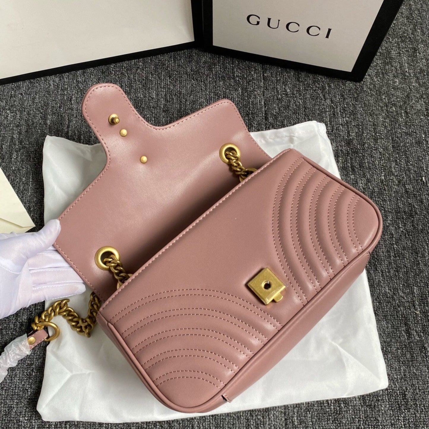 Bolsa GG Marmont Pequena Rosa empoeirado 26cm
