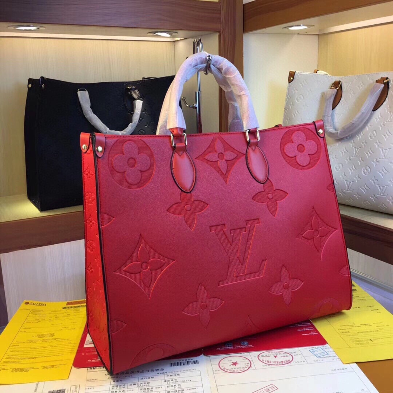 Bolsa LV On The Go Couro Vermelho 41cm grande
