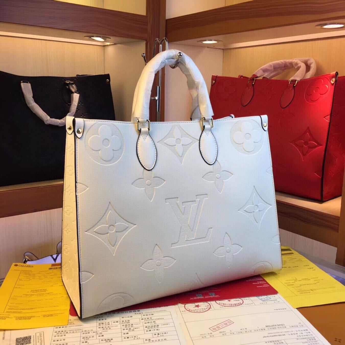 Bolsa LV On The Go Couro Branco 41cm grande