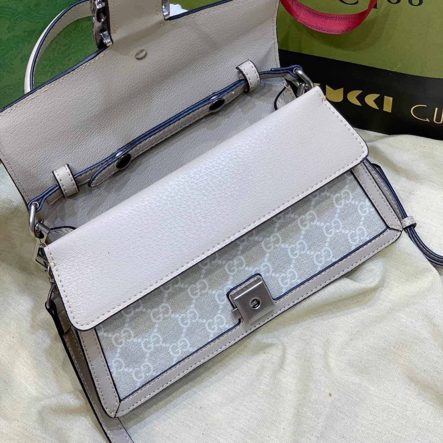 Bolsa GG Dionysus clara perquena 24cm