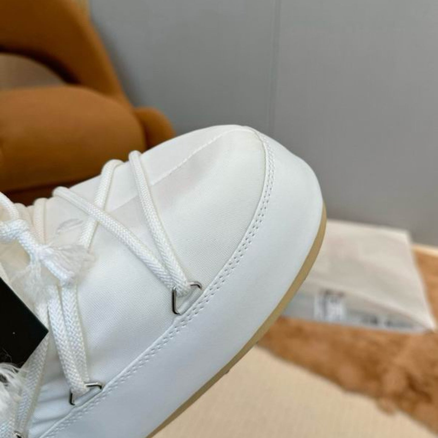 Bota Mboot Impermeável High Branco e Cinza