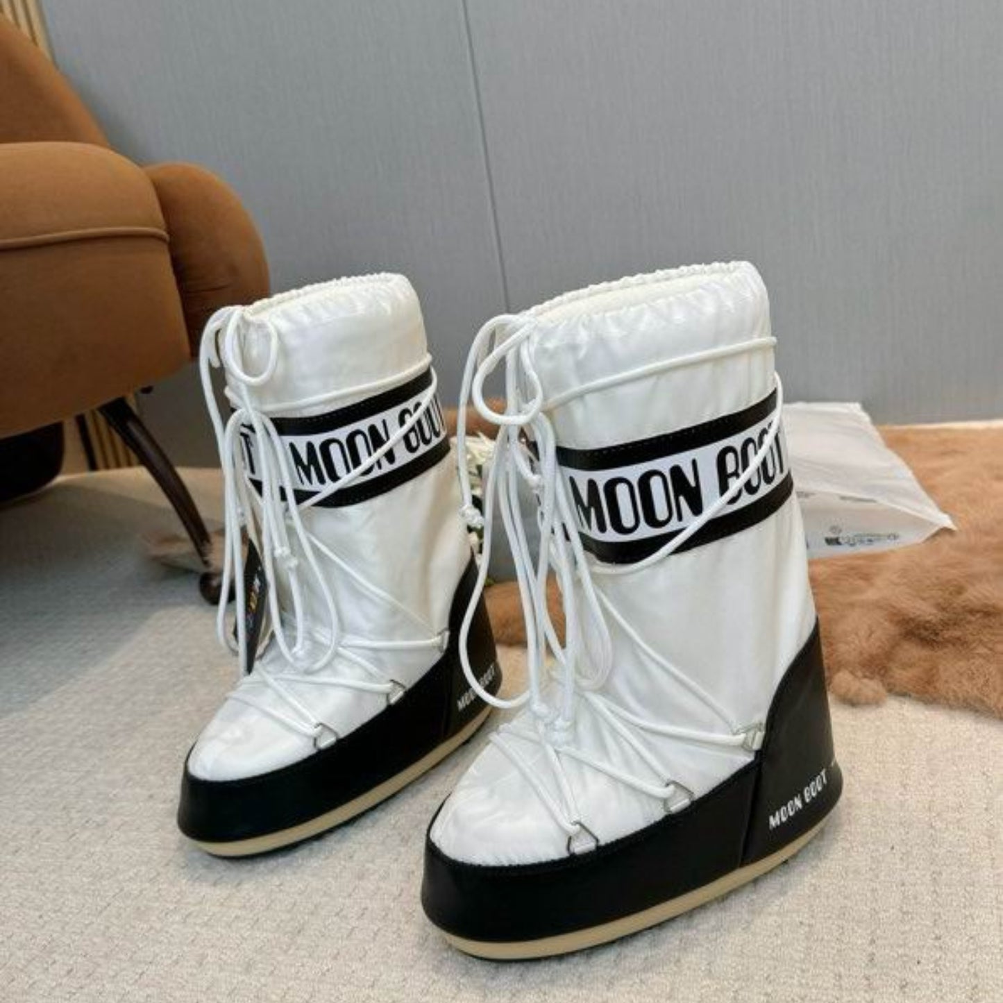 Bota Mboot Impermeável High Branco e Preto
