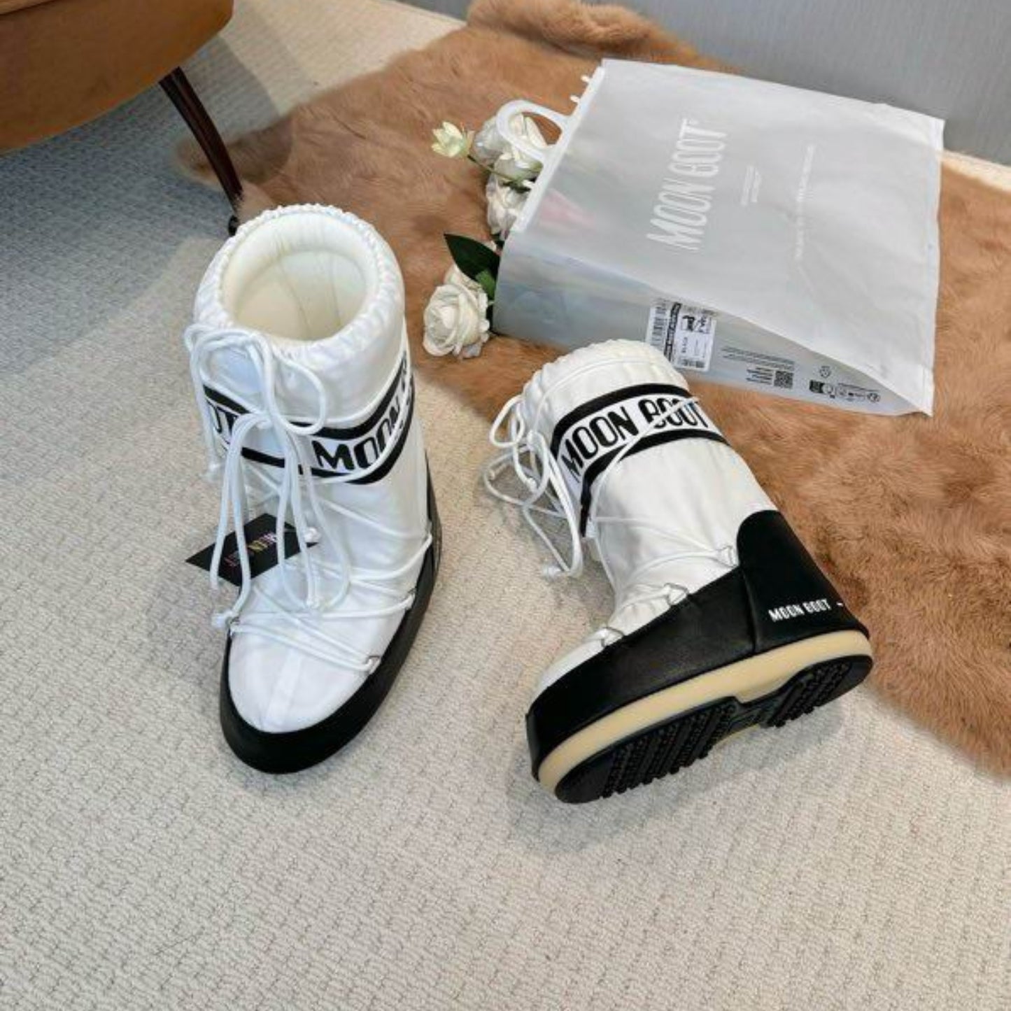 Bota Mboot Impermeável High Branco e Preto
