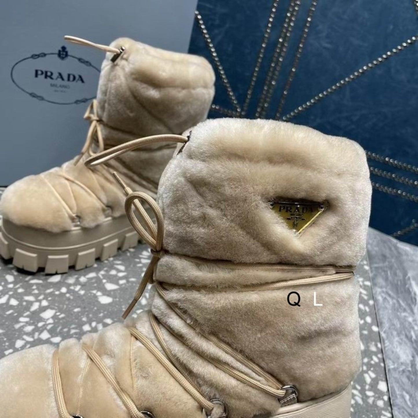 Bota PRD Apres Bege com Pelos