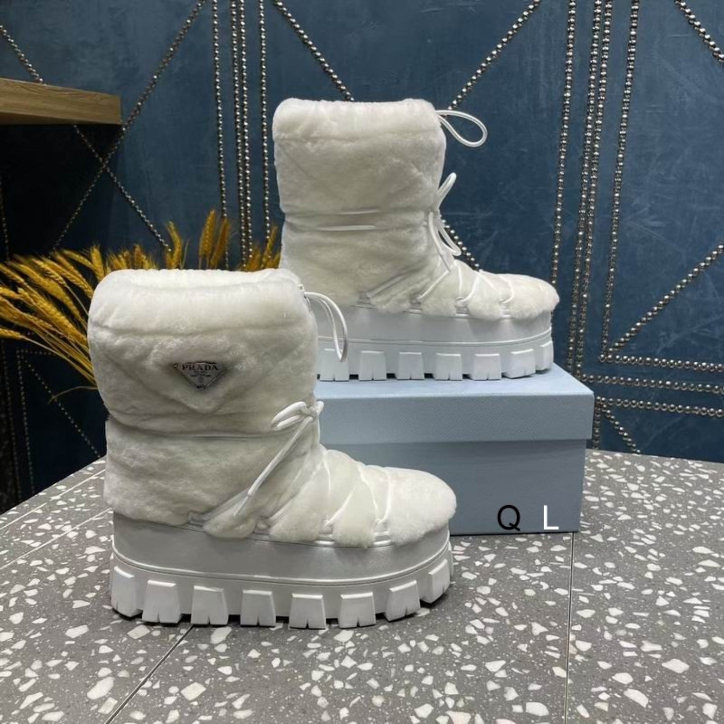 Bota PRD Apres Branco com Pelos