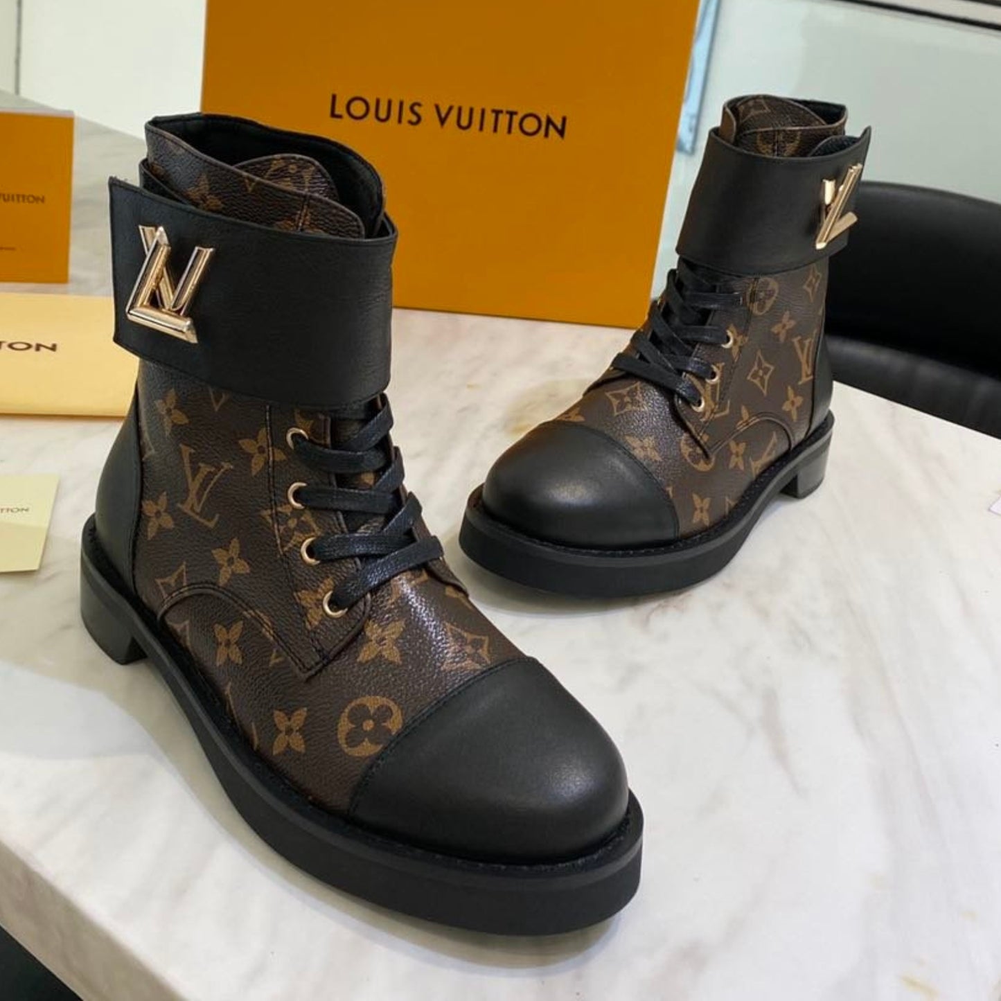 Bota LV Wonderland Monogram