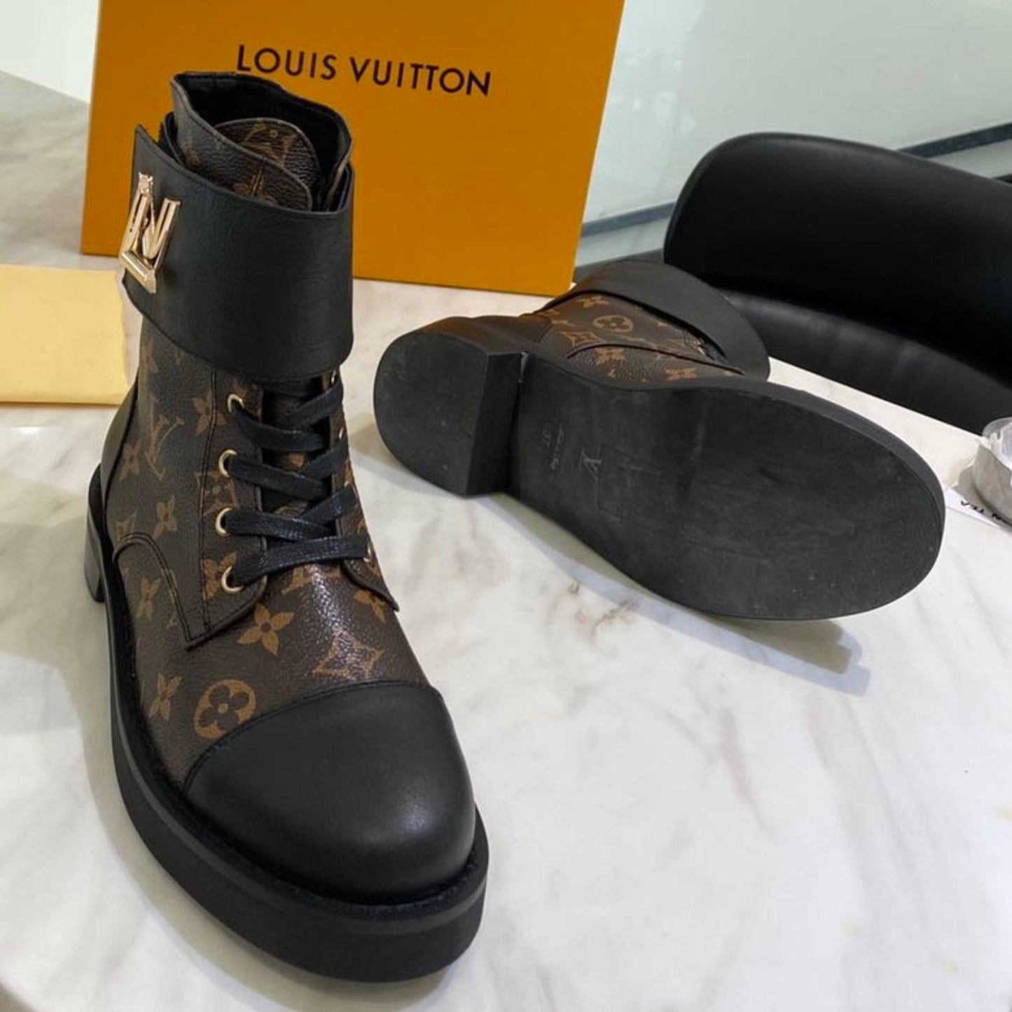 Bota LV Wonderland Monogram