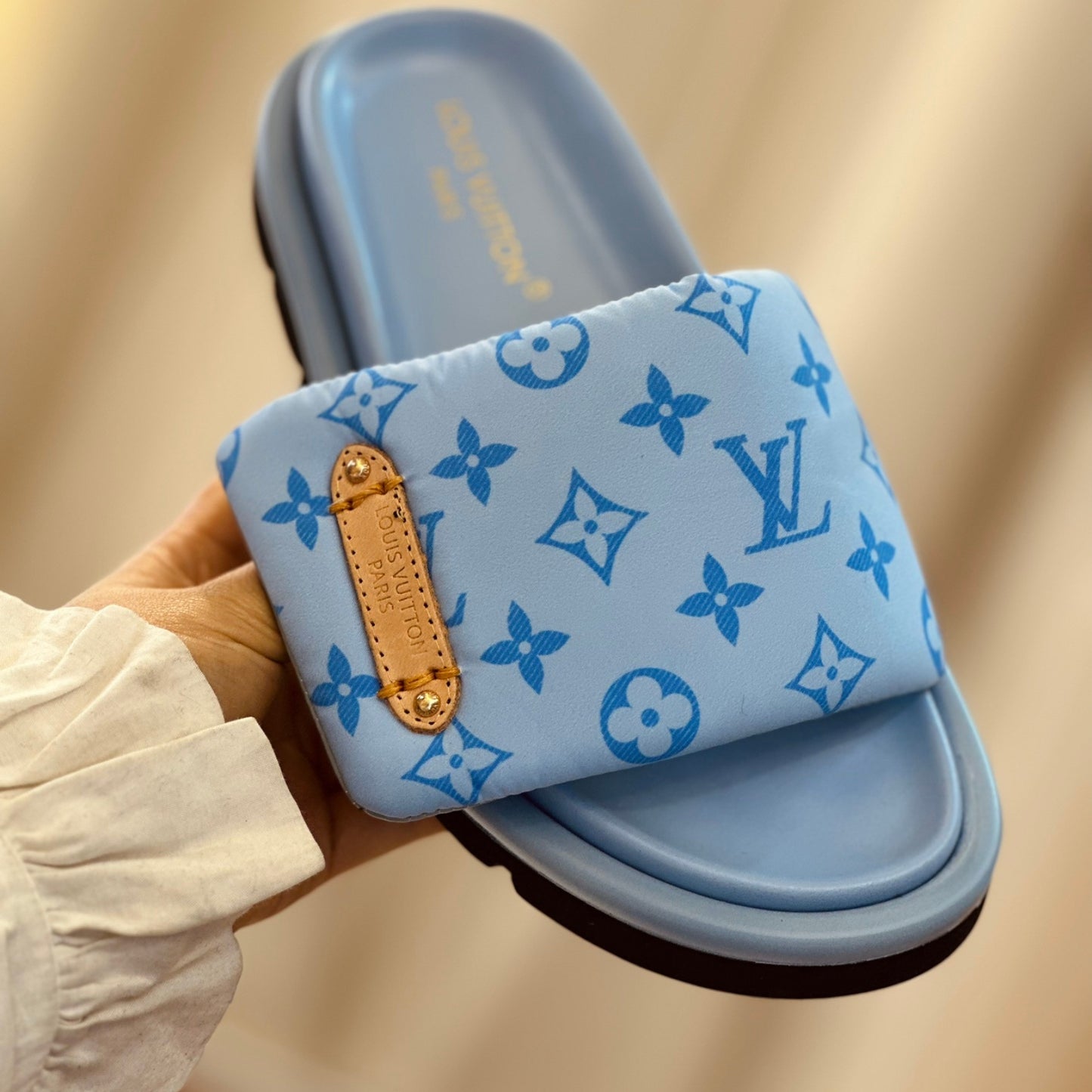 Chinelo Lv pool pillow flat comfort Azul