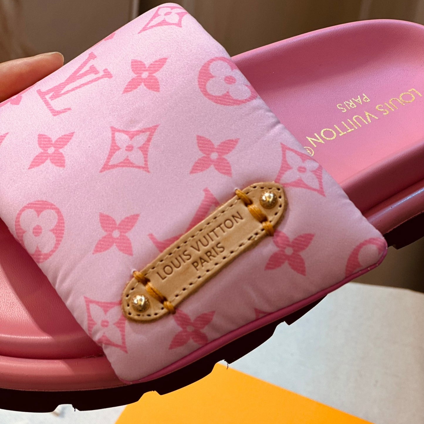 Chinelo Lv pool pillow flat comfort Rosa