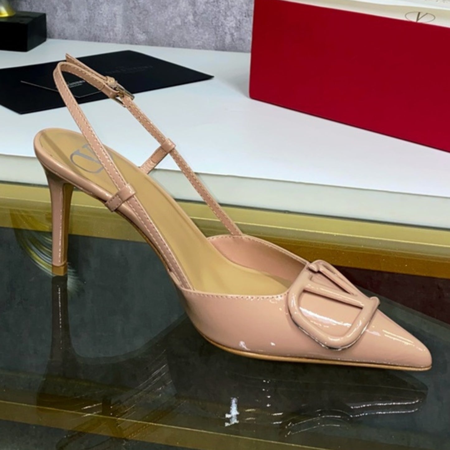 Scarpin VLT Rosa Couro com Logo frontal Salto 8cm