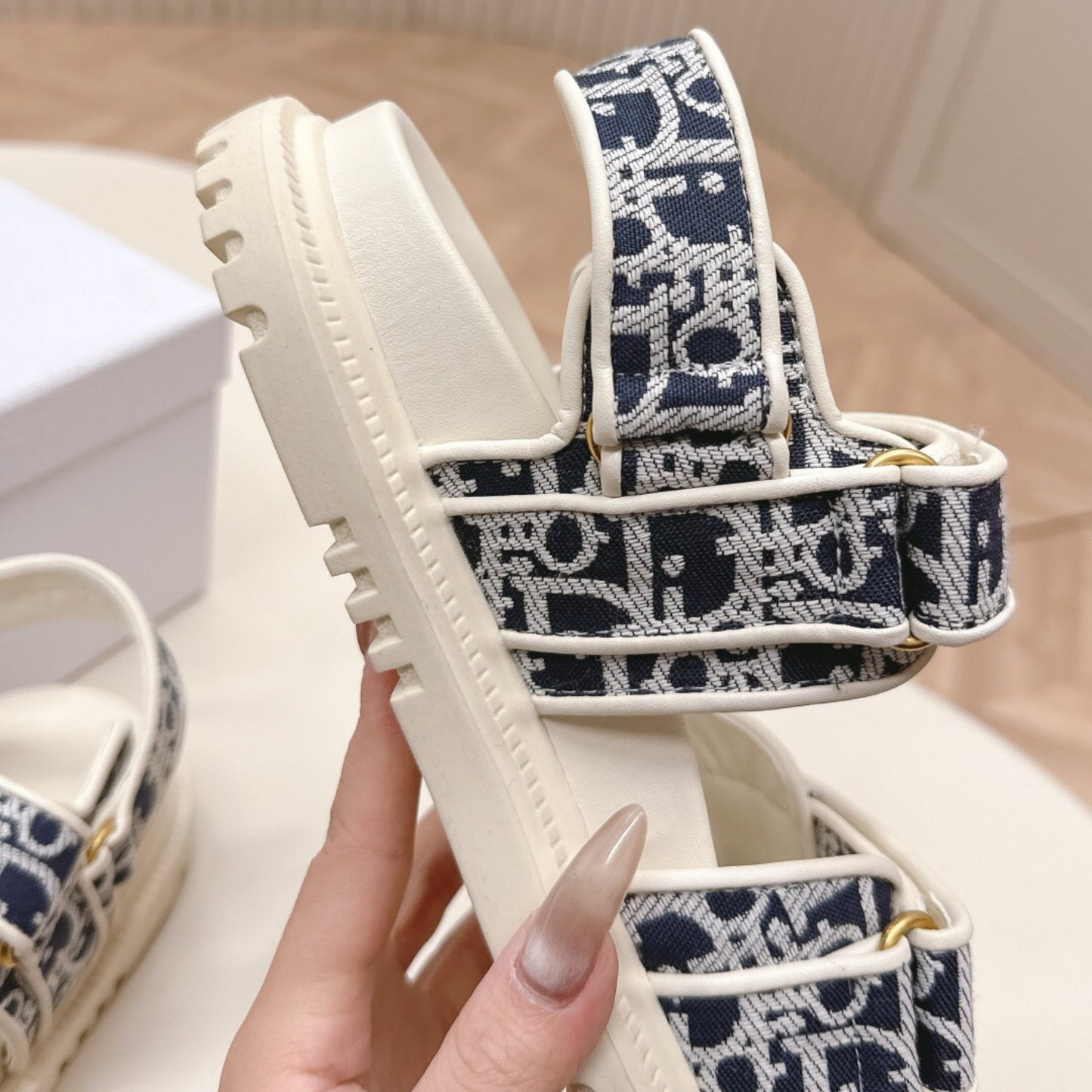 Sandalia Dio Dioract Branco e Azul