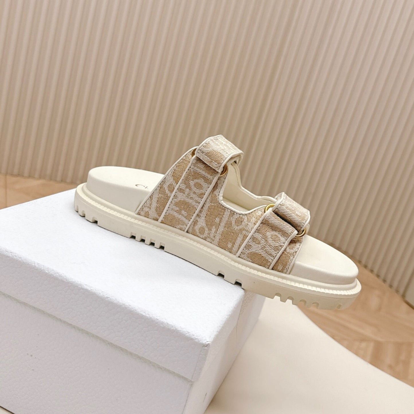 Sandalia Dio Dioract Slide Branco e Bege