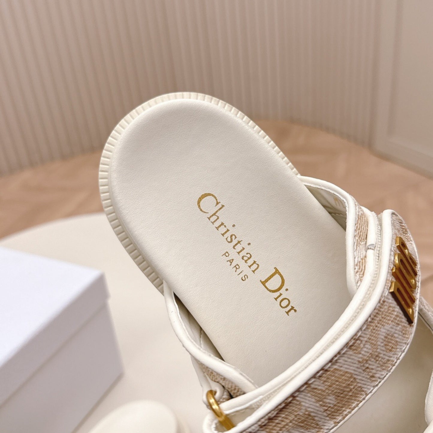 Sandalia Dio Dioract Slide Branco e Bege