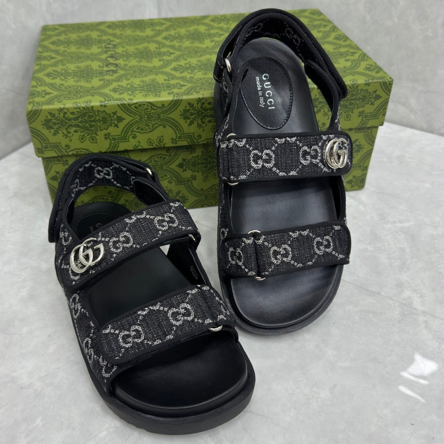 Sandália GG Slider com Double GG Preto com Branco Calcanhar