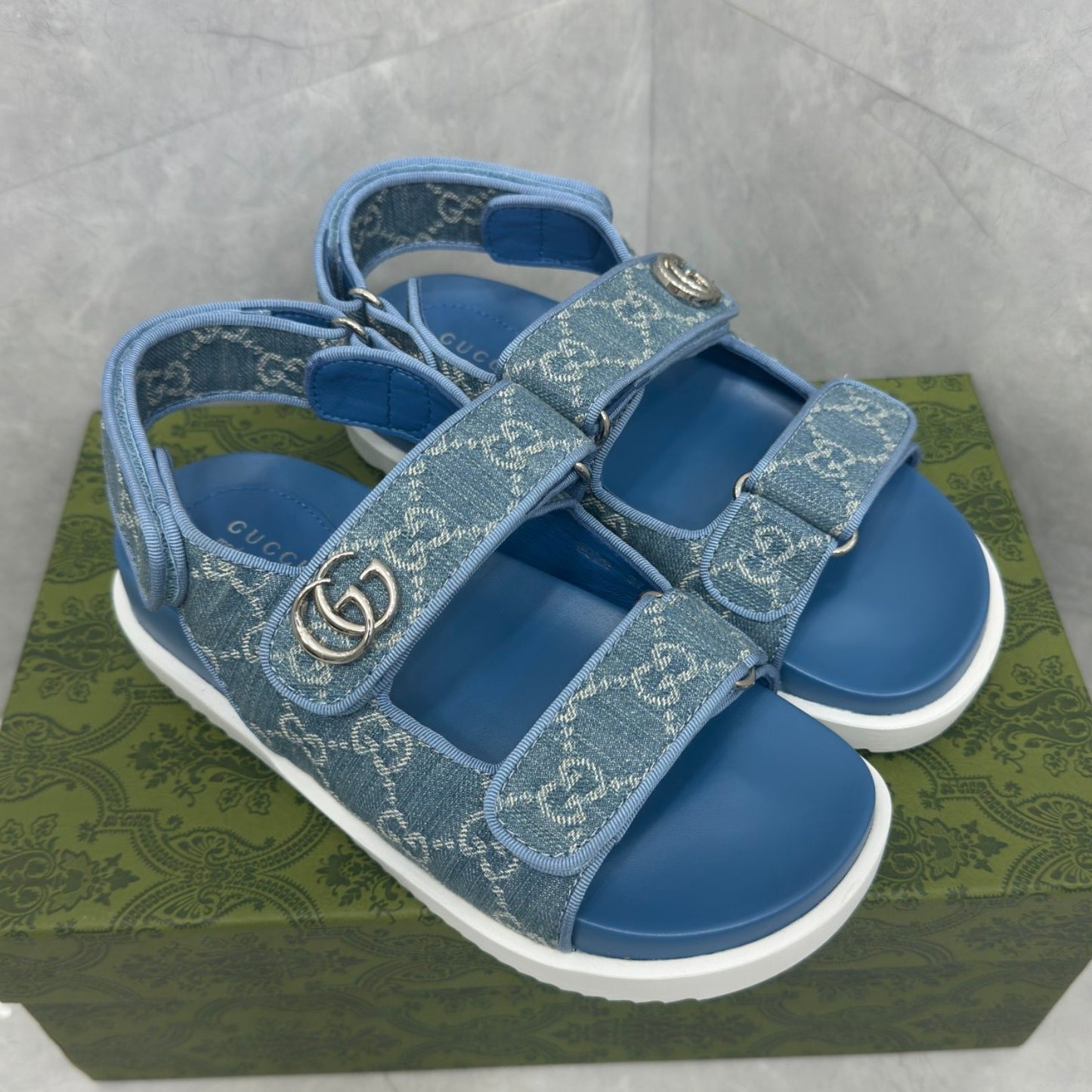 Sandália GG Slider com Double GG Azul Calcanhar