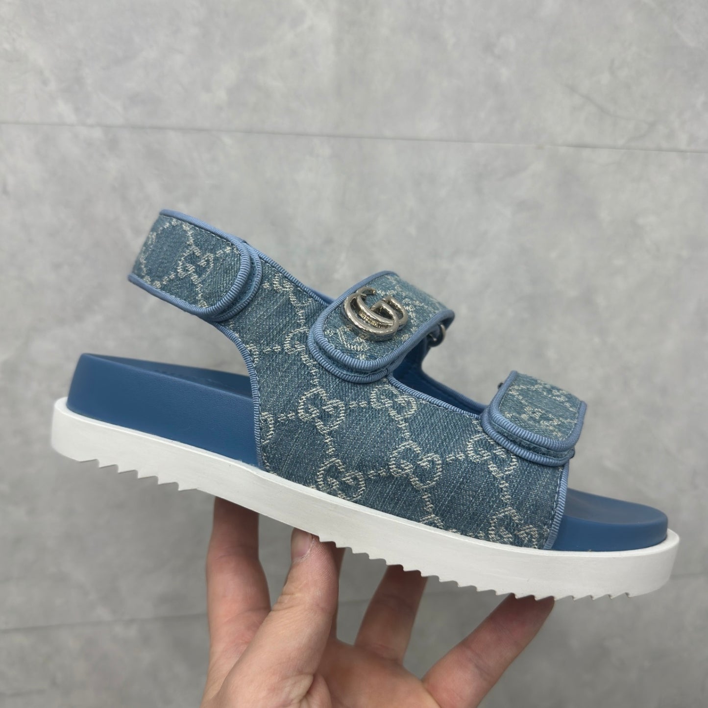 Sandália GG Slider com Double GG Azul Calcanhar