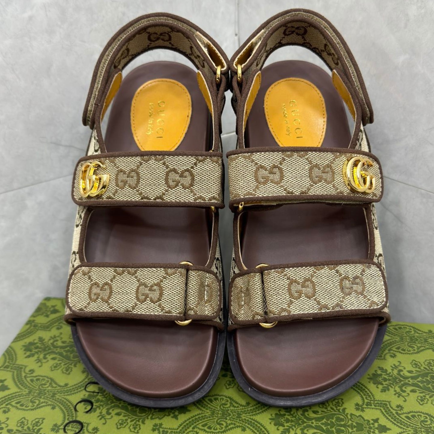 Sandália GG Slider com Double GG Canvas e Marrom Calcanhar