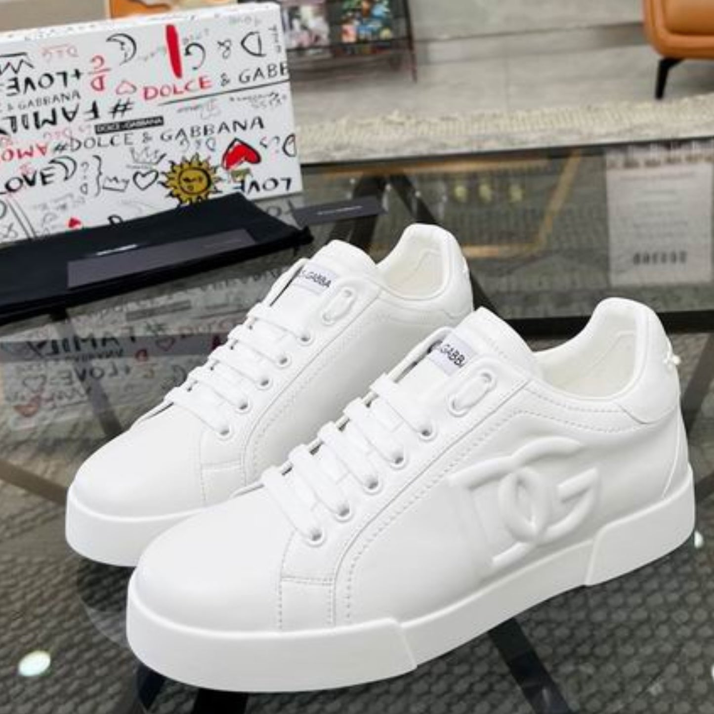 Tenis DG Portofino Couro Todo Branco com Logo Lateral Relevo