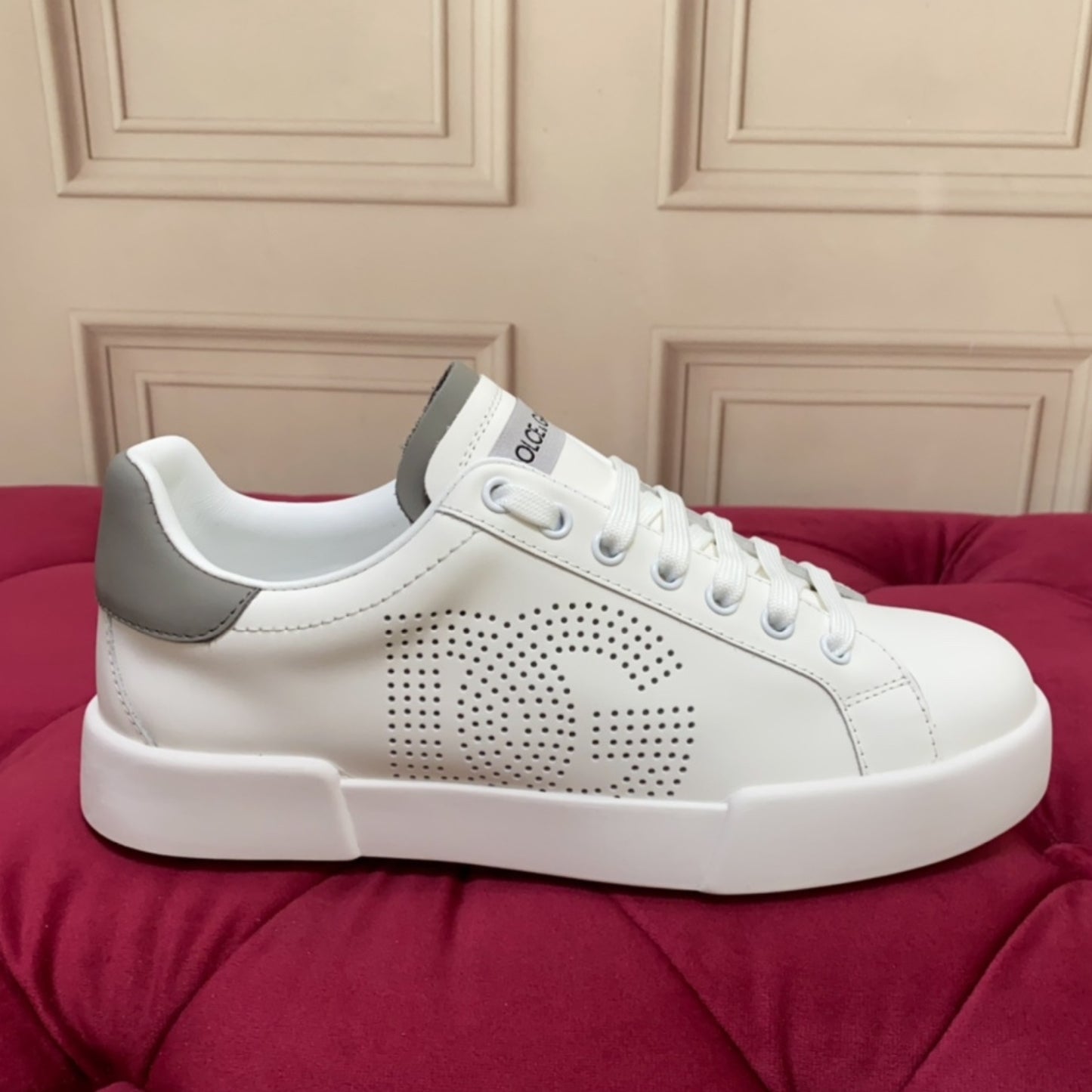 Tenis DG Portofino Couro com logo Branco com Cinza